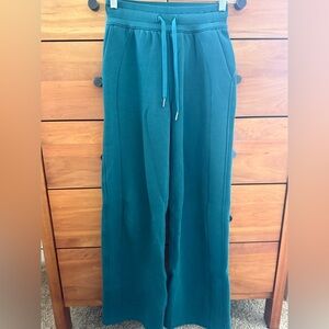 lululemon Women's Scuba Mid-Rise Wide Leg Pant in Storm Teal Size XXXS
